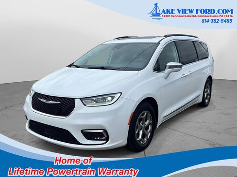 Used 2022 Chrysler Pacifica Limited FWD image 16
