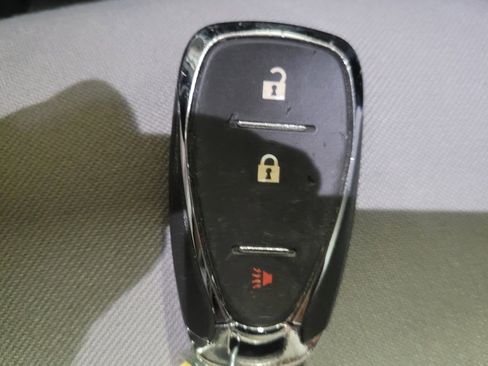 Used 2020 Chevrolet Equinox LT AWD/4WD image 32
