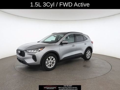 Used 2023 Ford Escape Active w/ Tech Pack #2 FWD image 3