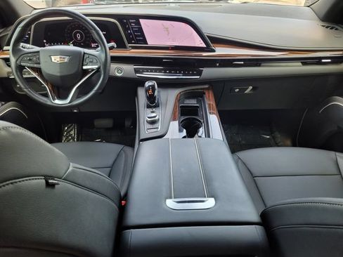 Used 2022 Cadillac Escalade ESV Luxury AWD/4WD image 13