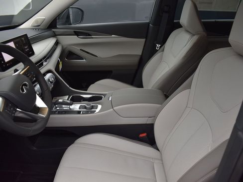 New 2026 INFINITI QX60 Luxe w/ Cargo Package image 13