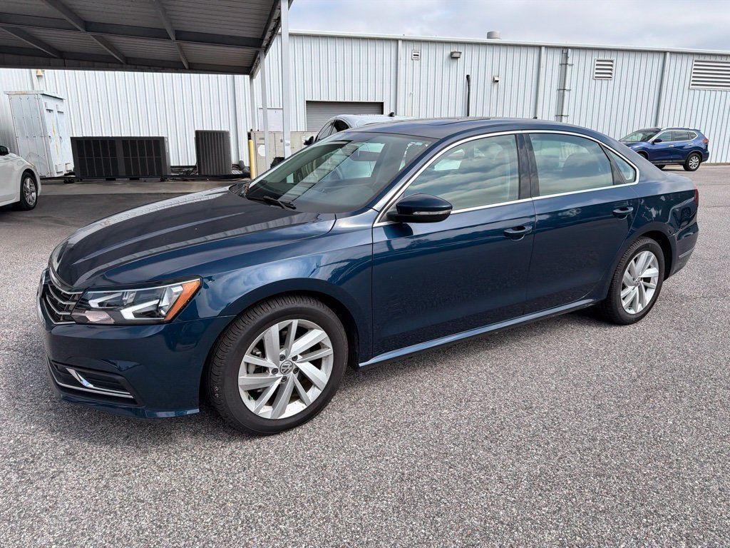 Used 2018 Volkswagen Passat 2.0T SE FWD image 9