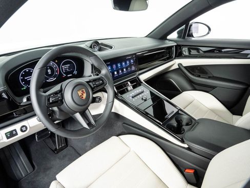 New 2026 Porsche Panamera 4 AWD/4WD image 4
