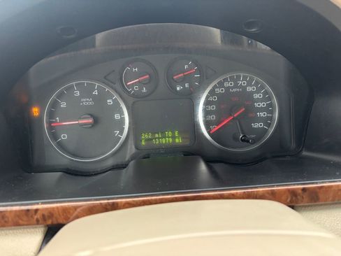 Used 2007 Ford Five Hundred SEL image 25