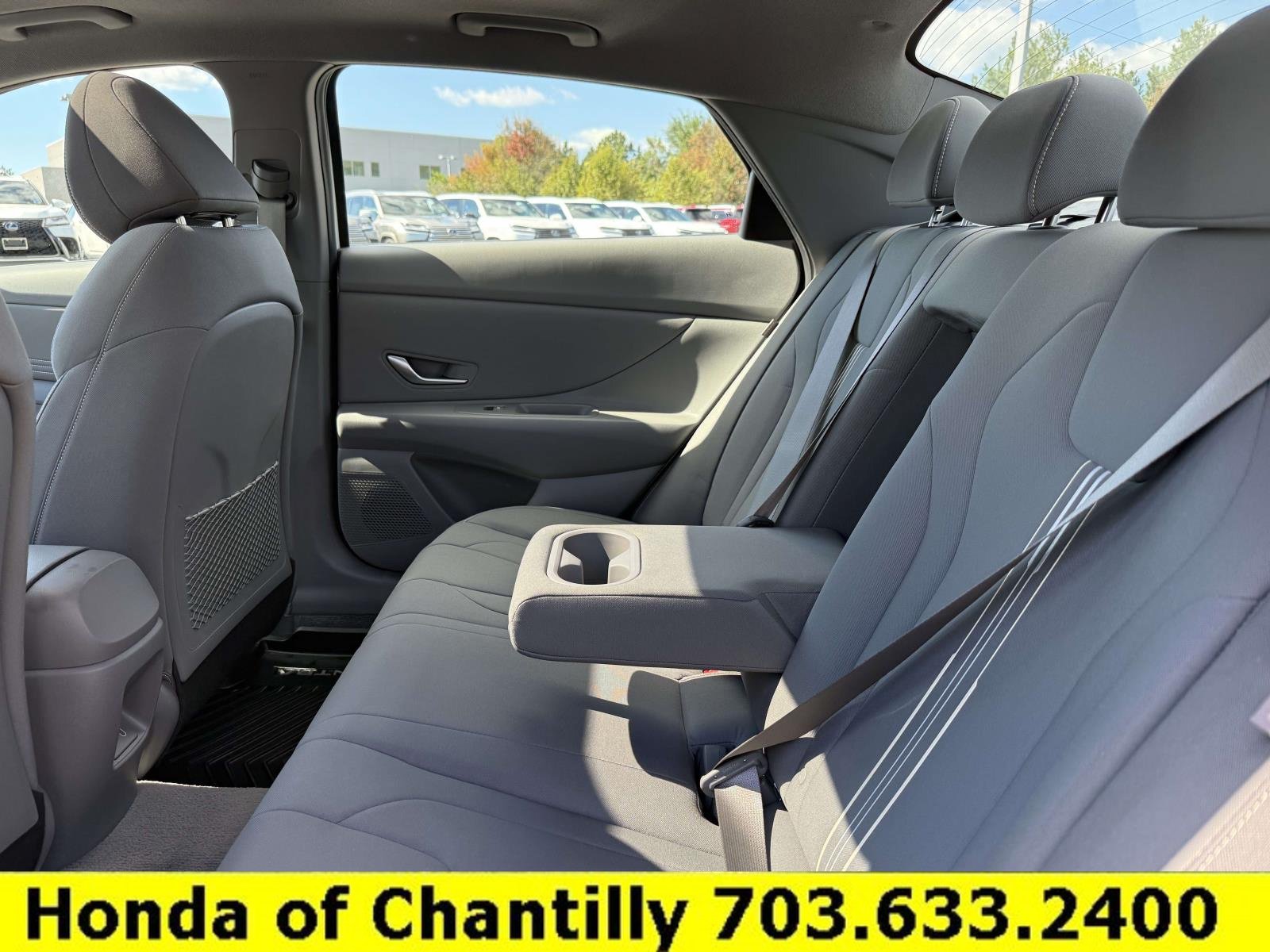 Used 2024 Hyundai Elantra SEL w/ Convenience Package FWD image 17