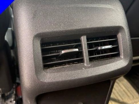 Used 2024 GMC Terrain SLE w/ Driver Convenience Package AWD/4WD image 26