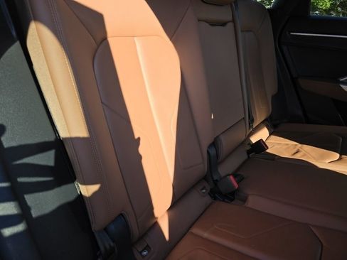 Used 2024 Audi Q3 2.0T Premium Plus image 24