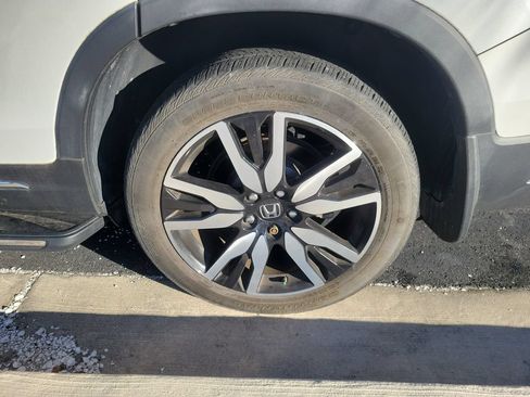 Used 2020 Honda Pilot Elite image 15