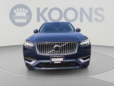 Used 2023 Volvo XC90 B5 Plus w/ Protection Package Premier AWD/4WD image 11