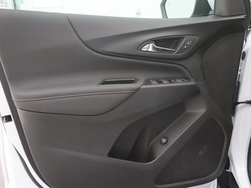 Used 2024 Chevrolet Equinox RS w/ LPO, Floor Liner Package image 39