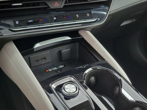 New 2026 Buick Envision Avenir image 32