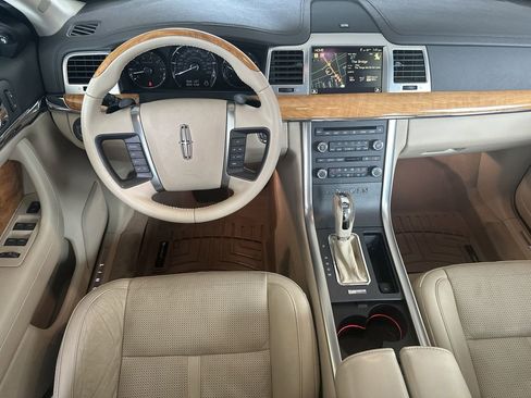 Used 2010 Lincoln MKS image 15