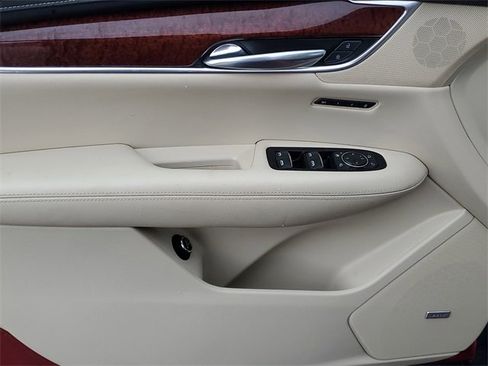 Used 2019 Cadillac XT5 Luxury image 15