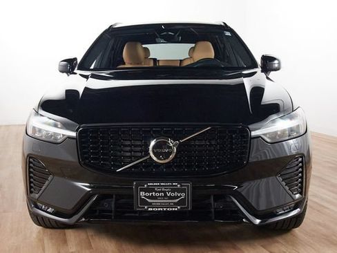 Certified 2025 Volvo XC60 B5 Ultra w/ Protection Package Premier AWD/4WD image 2
