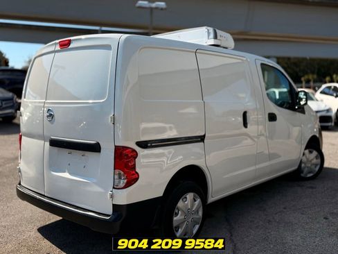 Used 2015 Nissan NV200 SV FWD image 7
