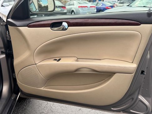 Used 2007 Buick Lucerne CX image 20