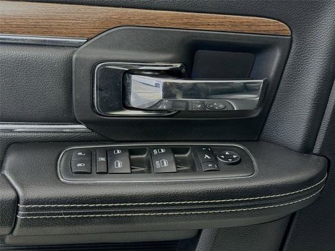 Used 2018 RAM 3500 Laramie image 17