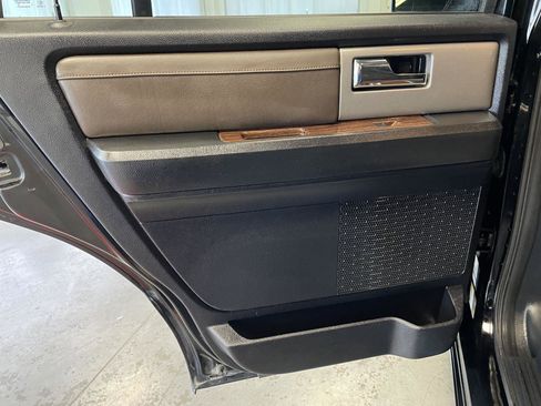 Used 2016 Ford Expedition King Ranch image 25