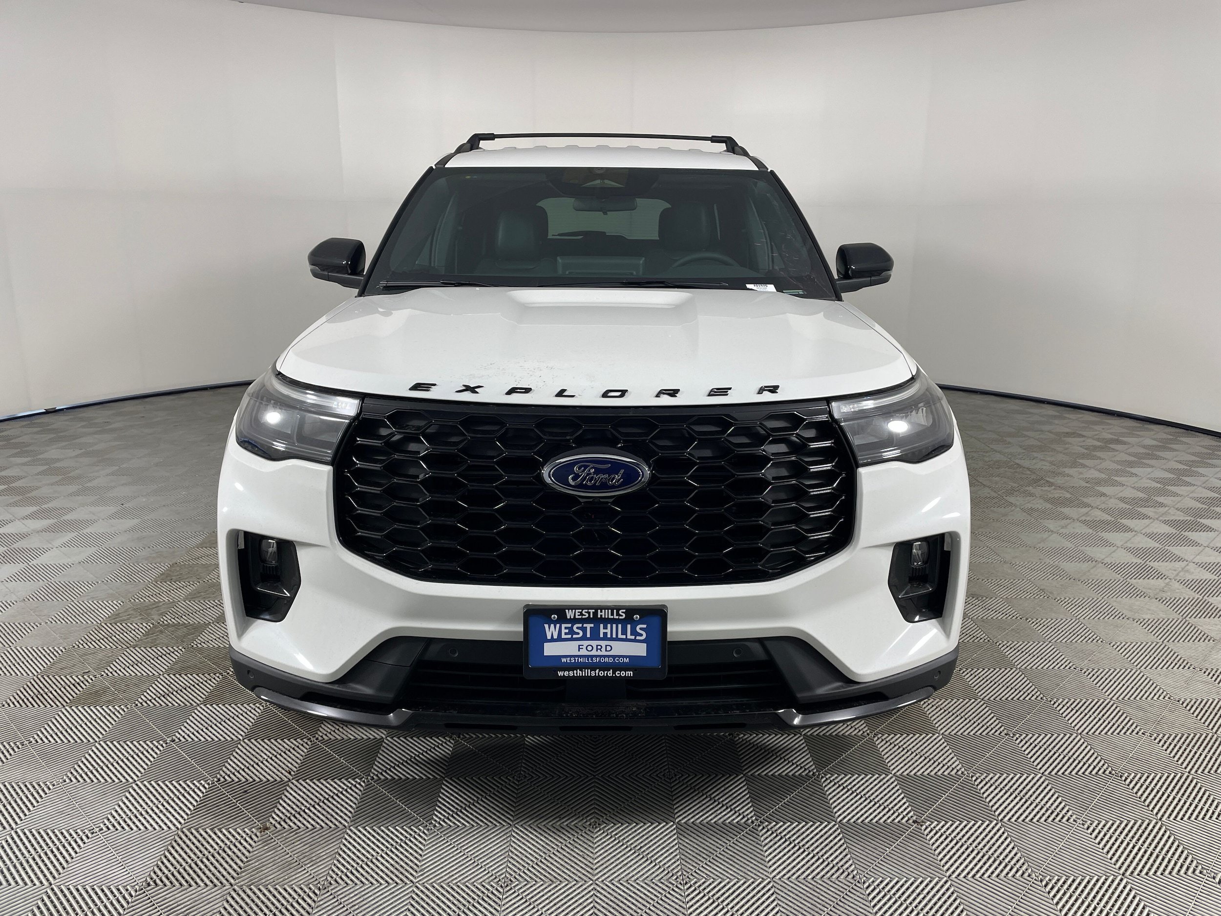 New 2026 Ford Explorer ST-Line w/ ST-Line Street Pack AWD/4WD image 14