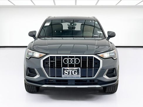 Used 2020 Audi Q3 2.0T Premium w/ Convenience Package AWD/4WD image 2