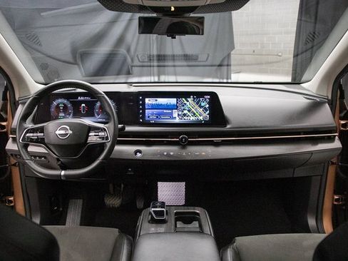 Used 2023 Nissan Ariya FWD image 23