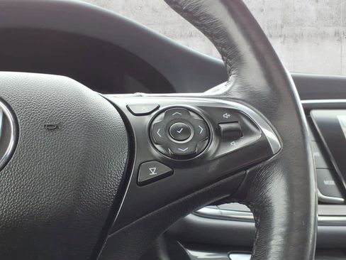 Used 2021 Buick Enclave Essence w/ Sport Touring Edition image 25