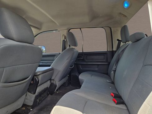 Used 2014 RAM 2500 Tradesman w/ Chrome Appearance Group AWD/4WD image 17