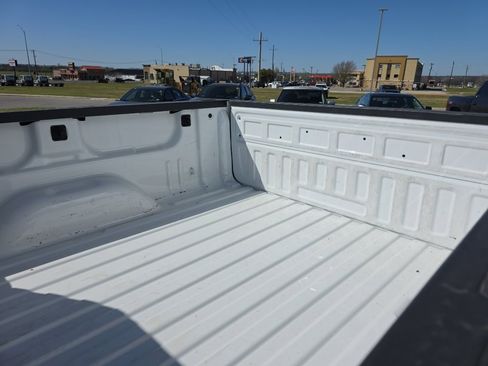 Used 2018 Chevrolet Silverado 1500 LT w/ Texas Edition image 16