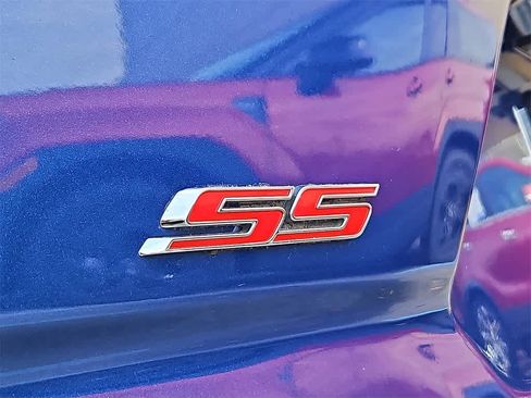 Used 2019 Chevrolet Camaro SS image 31