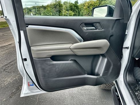 New 2026 Chevrolet Colorado ZR2 w/ Technology Package image 21