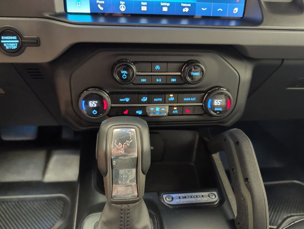 Used 2024 Ford Bronco Everglades AWD/4WD image 23