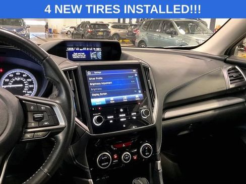 Used 2019 Subaru Forester Limited AWD/4WD image 6