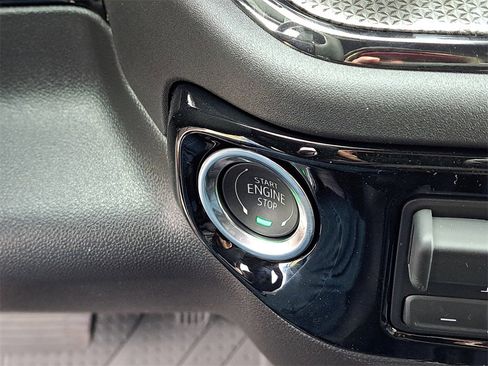 New 2026 Chevrolet Silverado 1500 ZR2 image 12