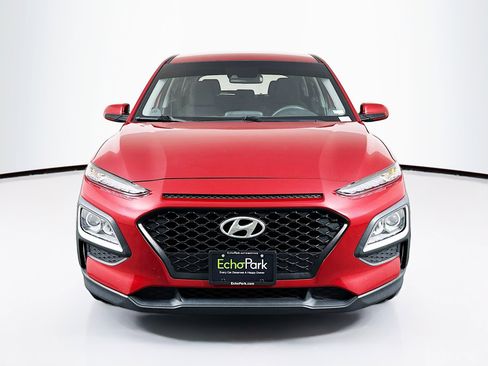 Used 2021 Hyundai Kona SE AWD/4WD image 2