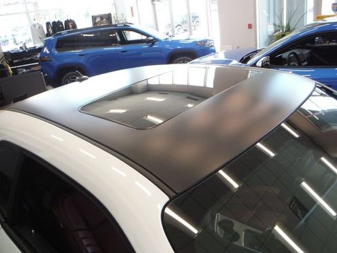 Used 2022 Dodge Challenger SRT Hellcat RWD image 15