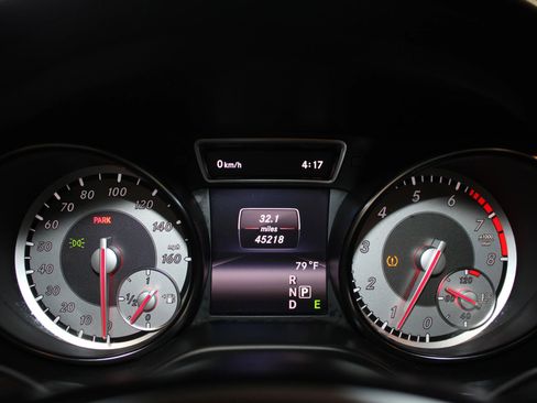Used 2015 Mercedes-Benz CLA 250 4MATIC image 12