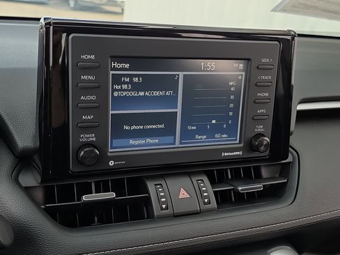 Used 2021 Toyota RAV4 XLE Premium image 21