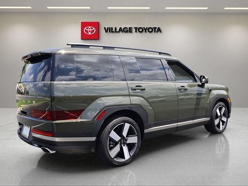 Used 2026 Hyundai Santa Fe Limited FWD image 5