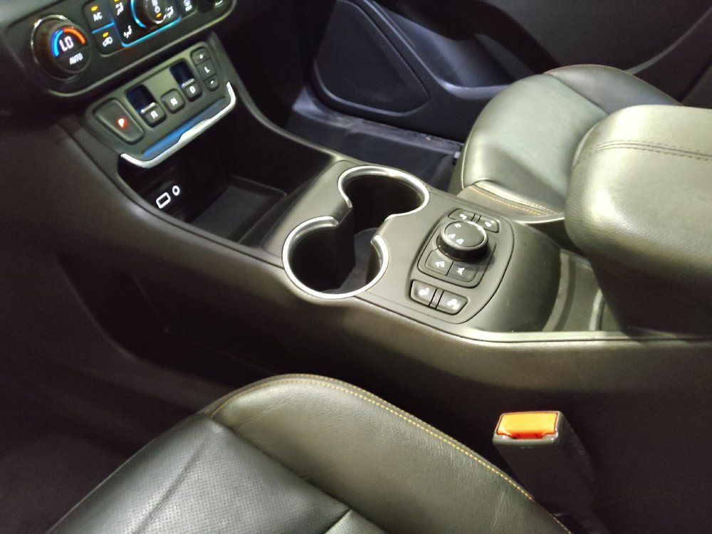Used 2020 GMC Terrain SLT w/ Preferred Package AWD/4WD image 26