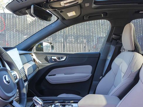 New 2026 Volvo XC60 B5 Plus w/ Climate Package PRO image 20