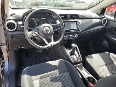 Used 2021 Nissan Versa S FWD image 9