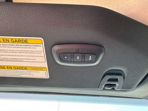 Used 2021 Jeep Gladiator Sport image 10