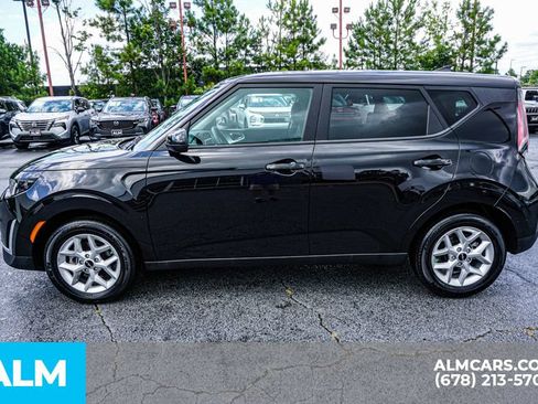 Used 2025 Kia Soul LX w/ LX Technology Package FWD image 6