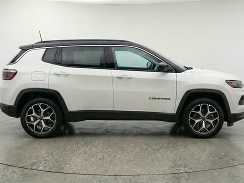 Used 2025 Jeep Compass Limited AWD/4WD image 11