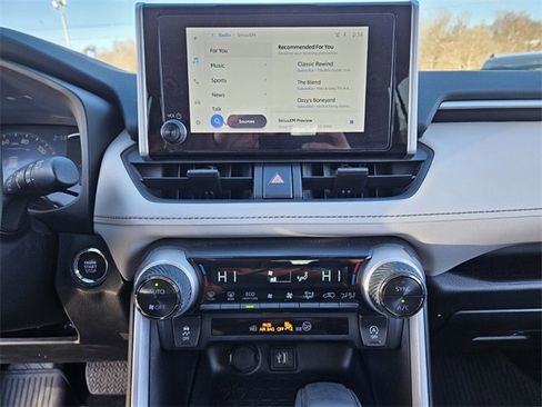 Used 2024 Toyota RAV4 XLE image 21