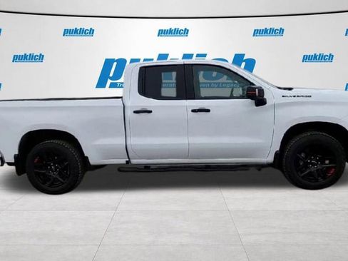 Certified 2024 Chevrolet Silverado 1500 RST w/ Redline Edition AWD/4WD image 9