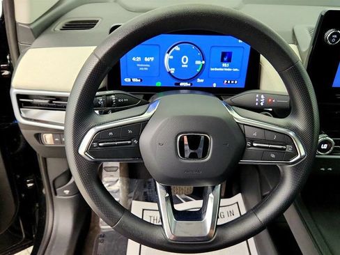 Used 2025 Honda Prologue EX image 13