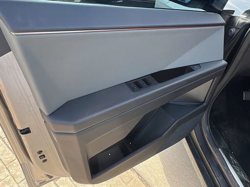 Used 2025 Tesla Cybertruck AWD Crew Cab image 14