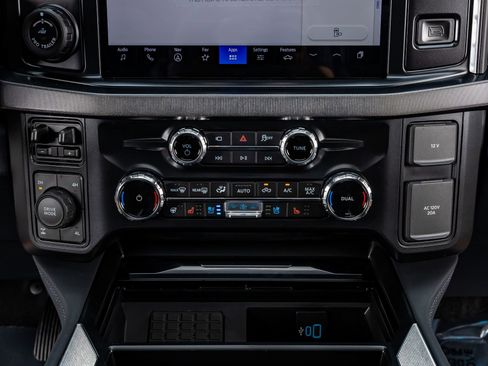Used 2026 Ford F250 Platinum AWD/4WD image 28