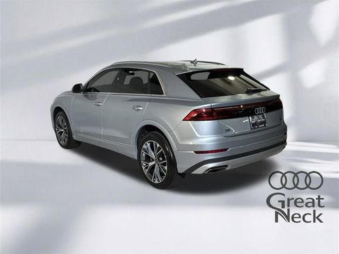 Used 2025 Audi Q8 Premium w/ Convenience Package AWD/4WD image 8